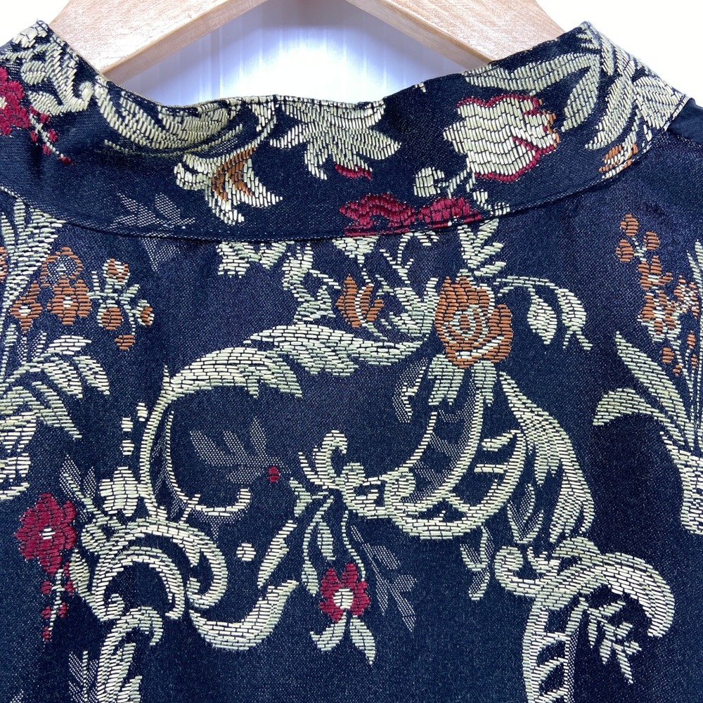 April Cornell Black Multi Color Embroidered Flower Tapestry Vest Womens Large - Picture 8 of 8